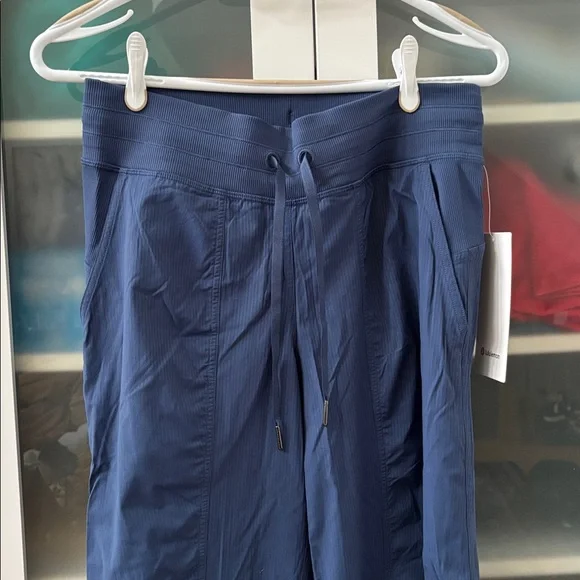 Lululemon Dance Studio Pants MR 7/8 Blue Twill SZ 6 NWT๐๐๐ - Picture 2 of 6
